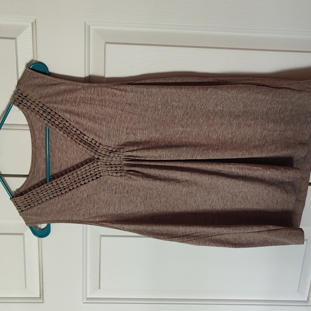 Women's tank top size large